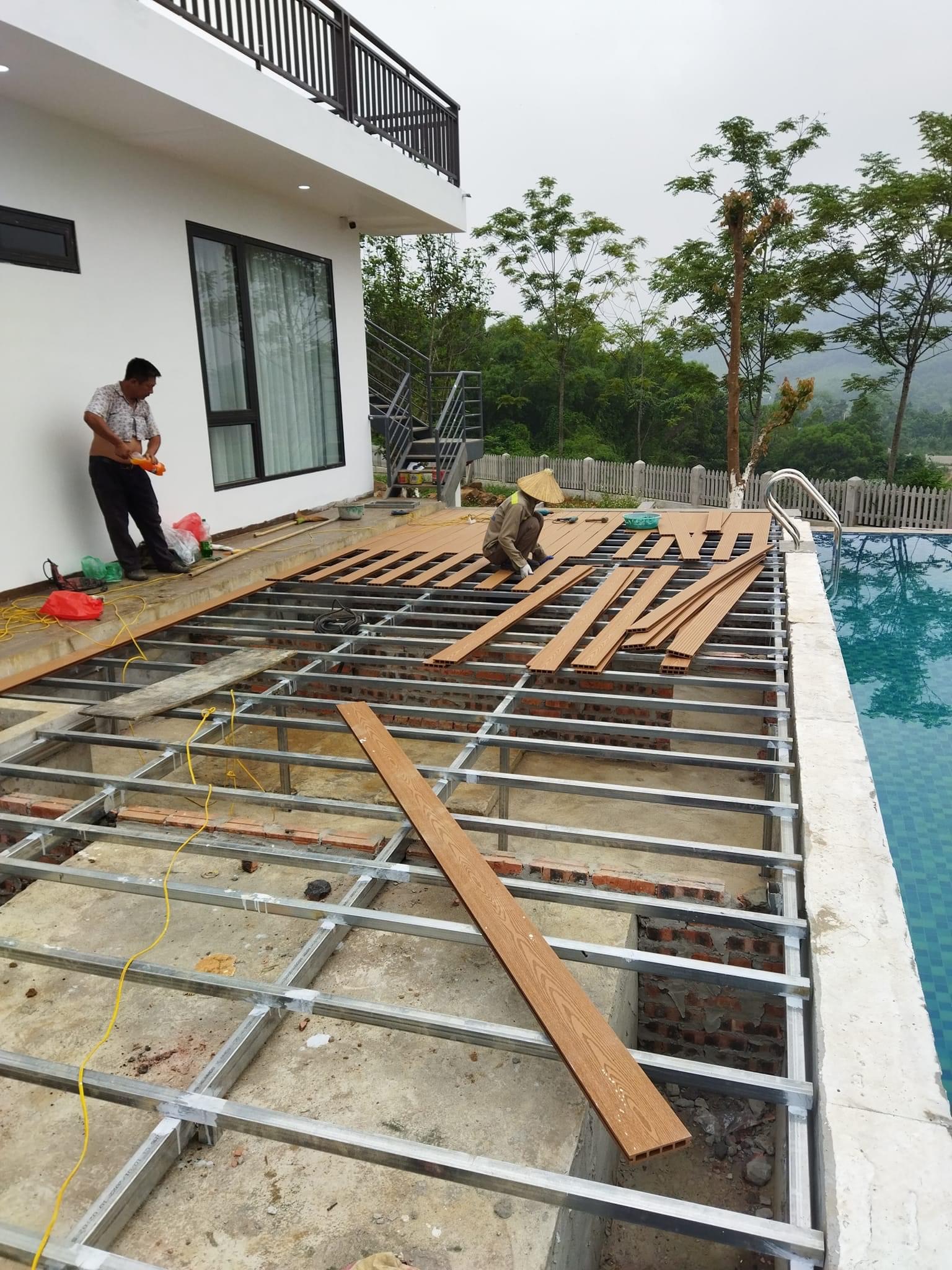 Ferino cung cấp đầy đủ các dòng sàn gỗ nhựa ngoài trời từ phổ thông đến cao cấp