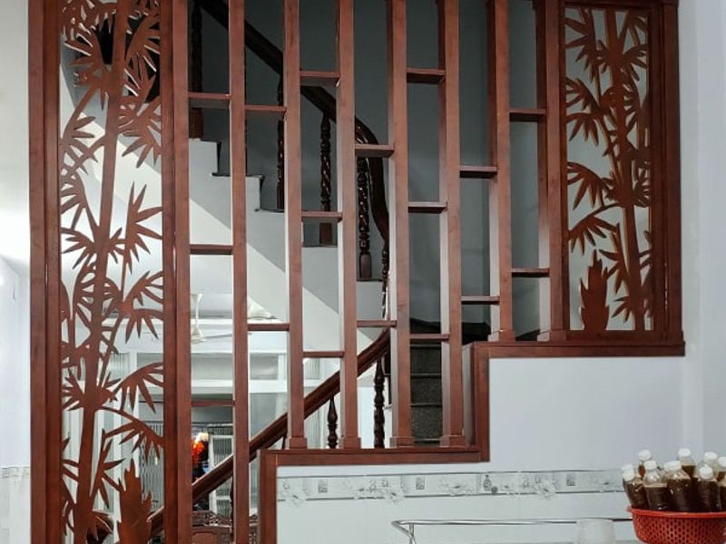 Giá vách ngăn cầu thang nhà ống