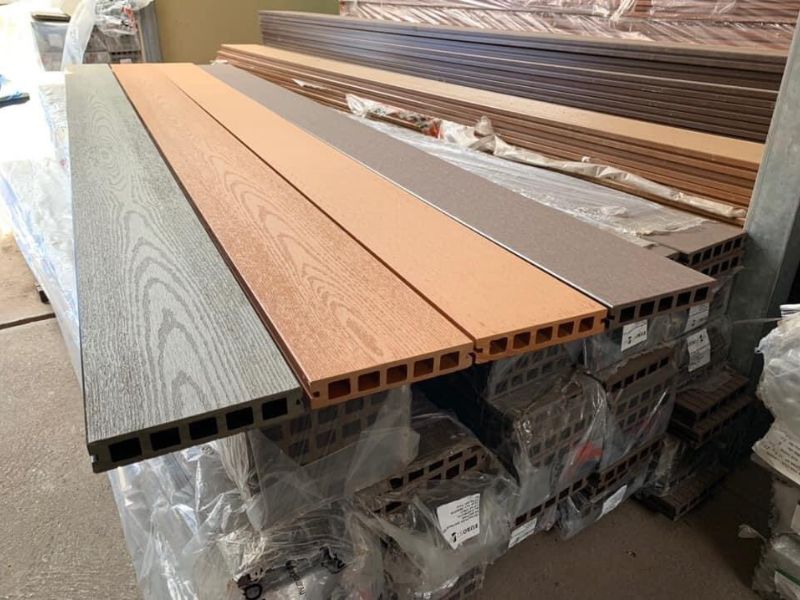 Mẫu lan can gỗ ngoài trời đẹp