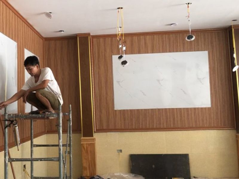 thi công ốp tường nhựa tại Hà Nội