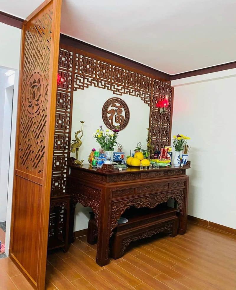 Cách hóa giải bàn thờ đối diện cửa sổ