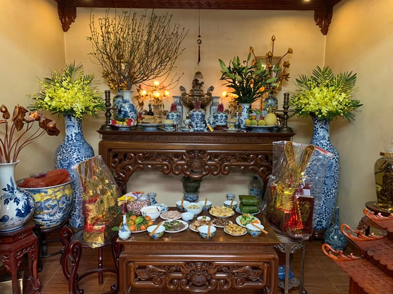 Cách hóa giải bàn thờ đối diện cửa sổ