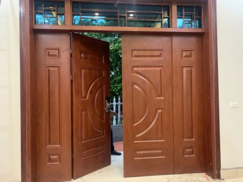 Kích thước cửa chính 4 cánh đẹp