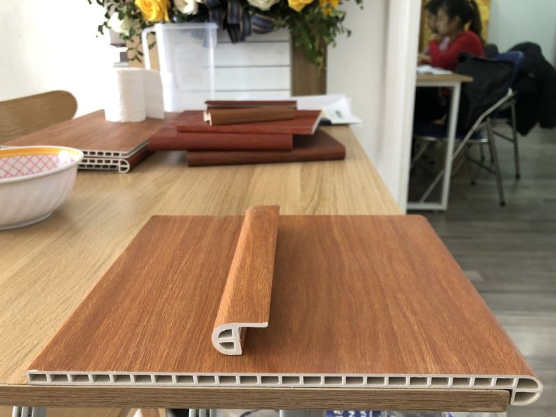 bậc cầu thang nhựa giả gỗ