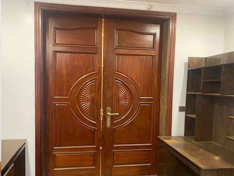 những mẫu cửa gỗ 2 cánh đẹp nhất hiện nay