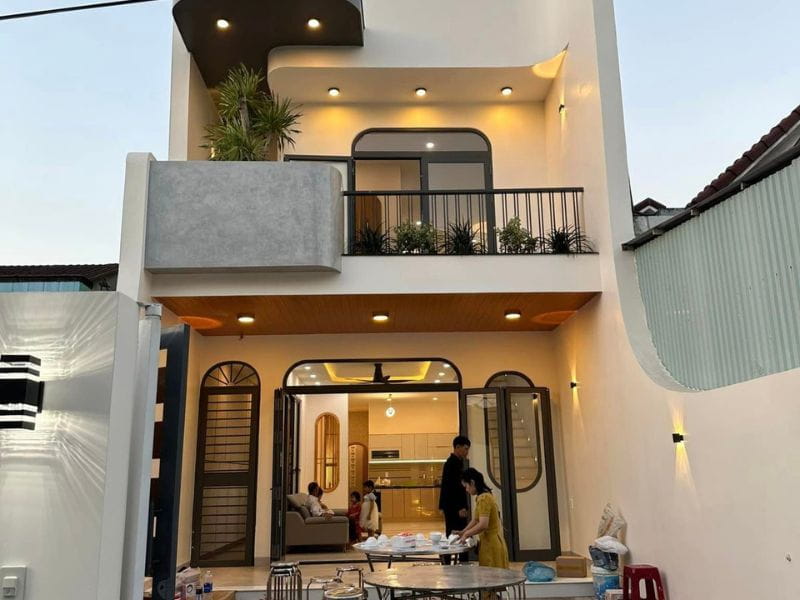 Nhà 2 Tầng Sân Thượng Đẹp