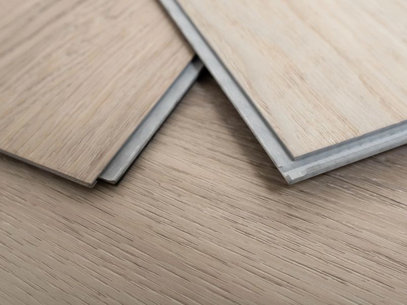 Có nên dùng sàn nhựa hèm khóa