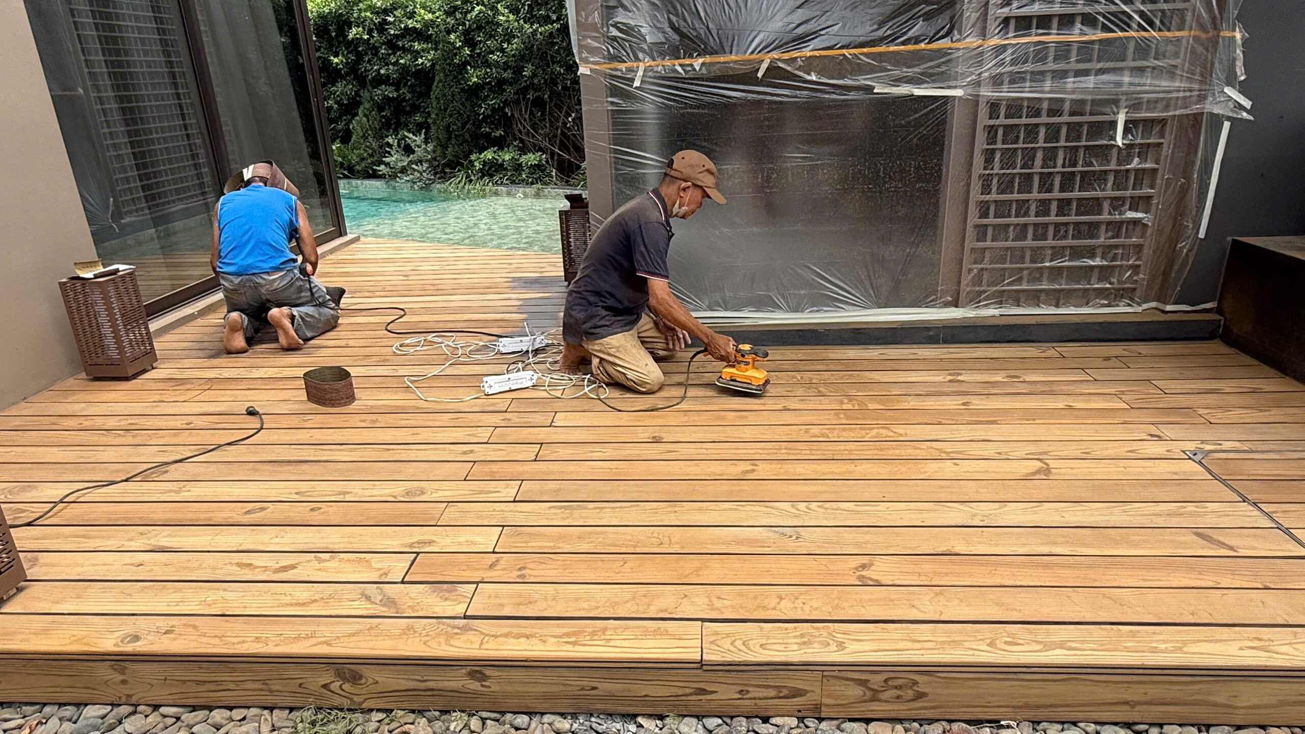 bảo dưỡng sàn gỗ sơn gốc dầu Teak Oil