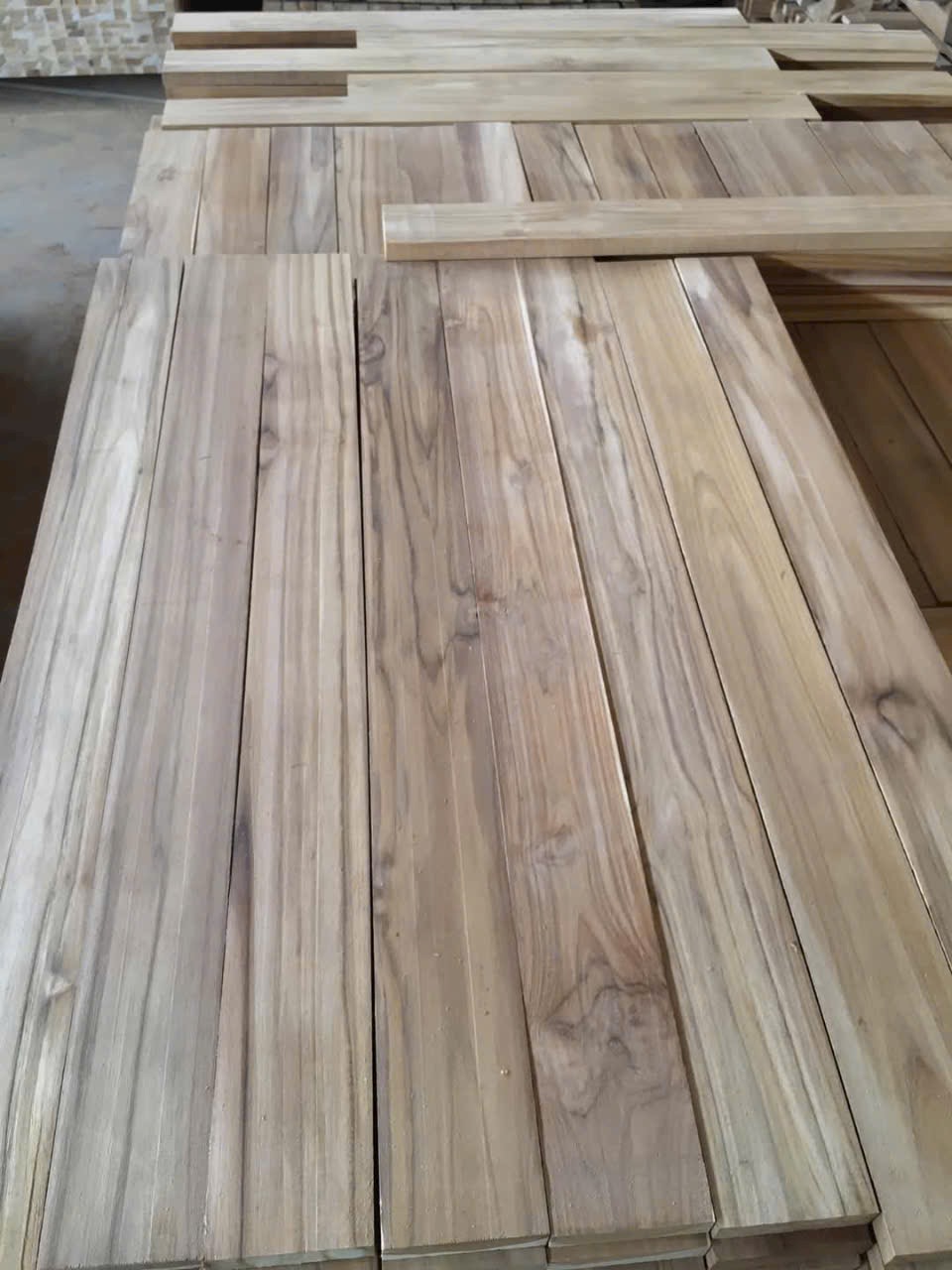 sàn gỗ teak ngoài trời