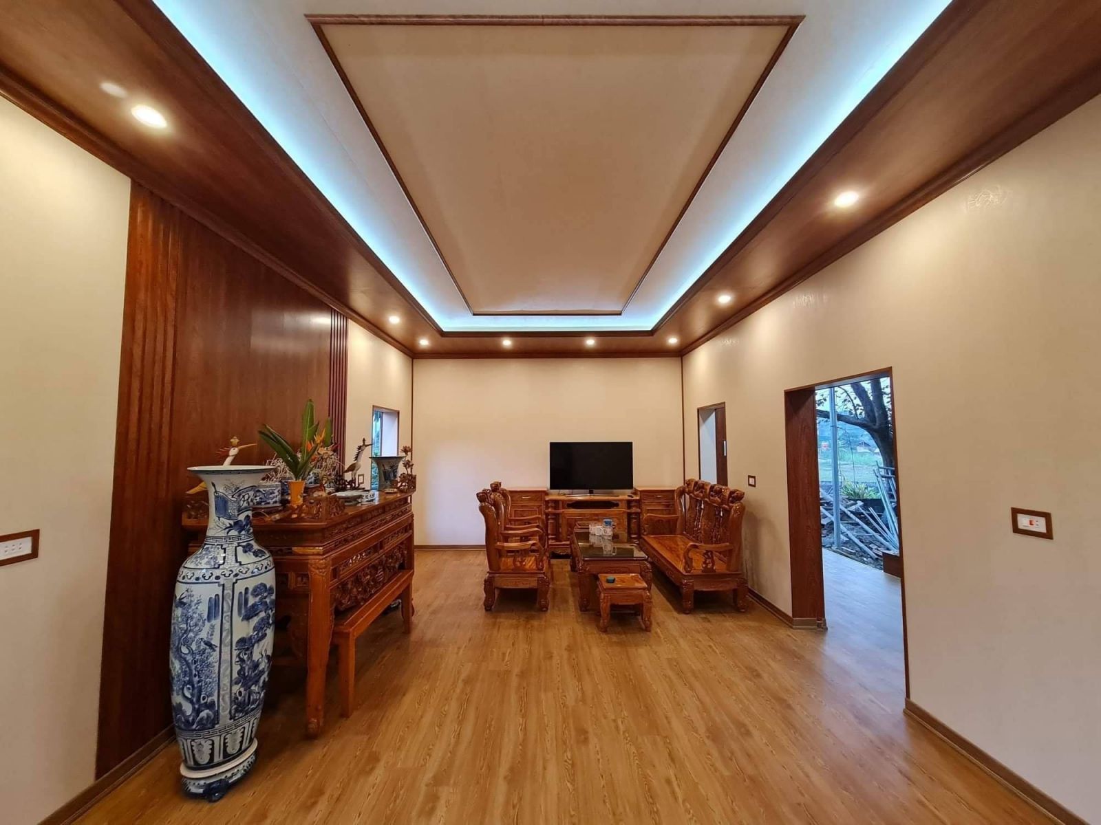 Mẫu trần nhựa giả gỗ