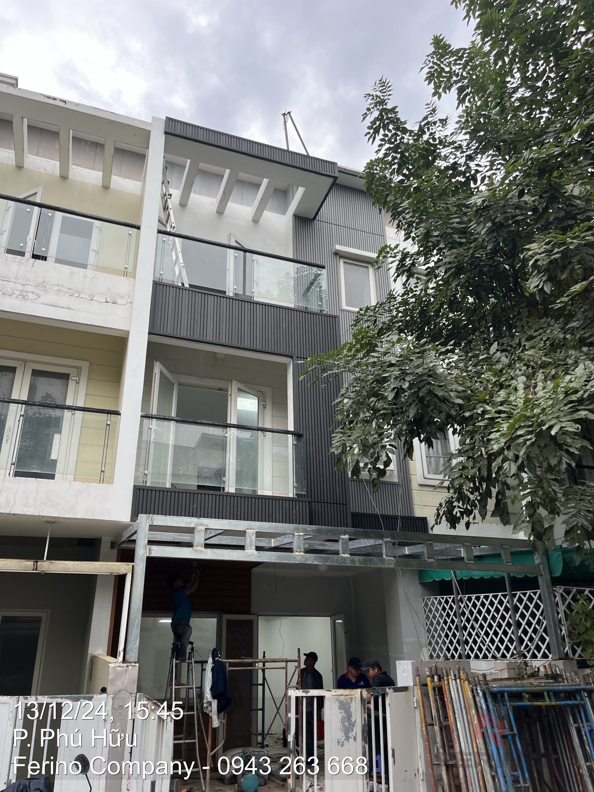 Công trình thi công ốp mặt tiền với hệ giàn giáo