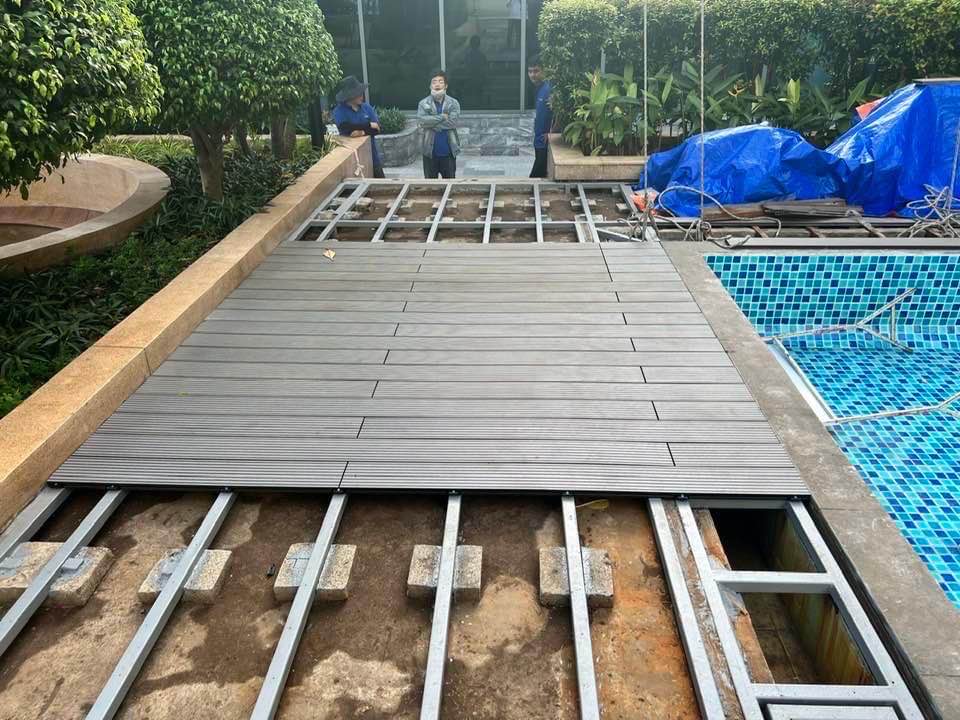 Hệ khung đỡ dùng trong thi công sàn gỗ nhựa ngoài trời